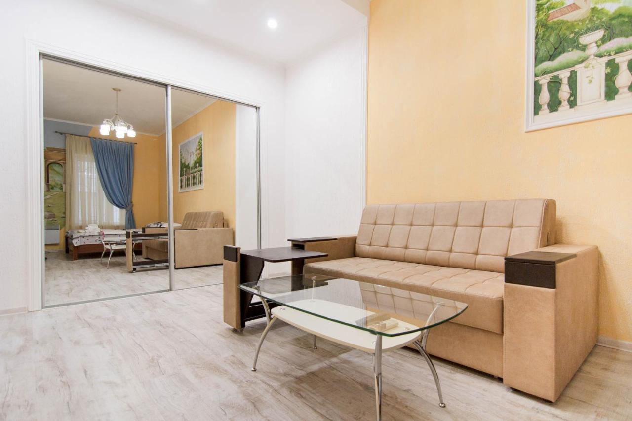 Deribas Apartments โอเดสซา ภายนอก รูปภาพ