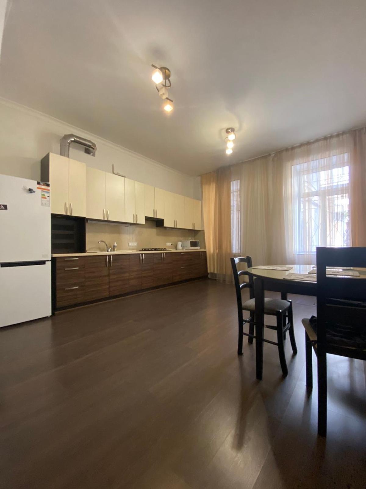 Deribas Apartments โอเดสซา ภายนอก รูปภาพ